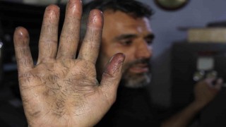 Batmanda farklı sektörlerde çalışanlar 1 Mayısı işlerinin başında geçiriyor