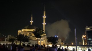 Beyoğlunda 2 katlı gece kulübünde korkutan yangın