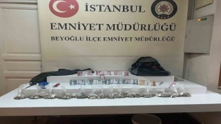 Beyoğlunda film gibi hırsızlık kamerada: Çalıştığı iş yerini soydu, ihbarı yapan kişi hırsız çıktı