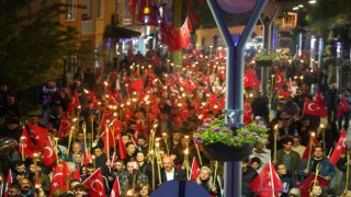 Bilecikte fener alayında gençler bir araya geldi