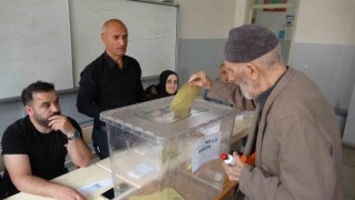 Bingölde Cumhurbaşkanlığı ikinci tur seçimi için oy kullanımı başladı