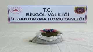 Bingölde menfez altında 1 kilo 566 gram uyuşturucu ele geçirildi