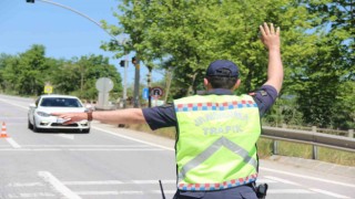 Bir ay içinde 717 araç trafikten men edildi