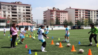 Bitlis Kadın Futbol Takımının hedefi Süper Lig