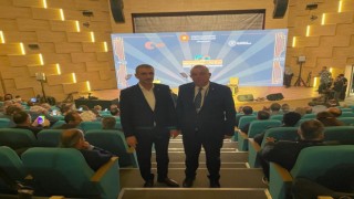 Bıyık ve Canpolat iktisat kongresine katıldı