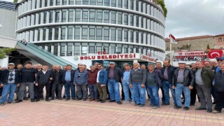 Bolu Belediyesinden emekli tazminatlarını alamayan işçiler eylem yaptı