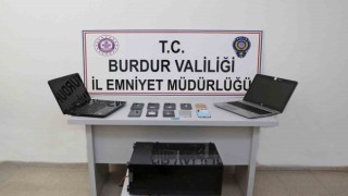 Burdurda siber operasyonunda 4 şahıs tutuklandı