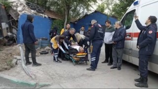 Bursada servis otobüsü ile halk otobüsü çarpıştı: 2 yaralı