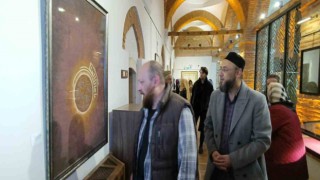 Bursada Yakin Hüsn ü Hat sergisine yoğun ilgi