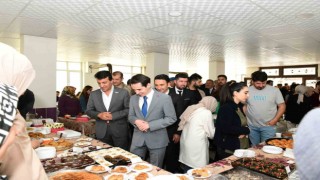 Çatakta depremzedeler yararına hayır çarşısı kuruldu