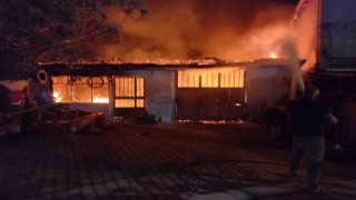 Çatalcada tamirhanede yangın çıktı, 1 kişi yanarak öldü