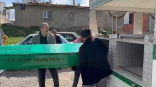Çay içmek için gece terasa çıkan adamın sabah cansız bedeni bulundu