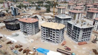Çevre, Şehircilik ve İklim Değişikliği Bakanı Murat Kurum: “Deprem bölgesindeki şantiyelerimizde çalışmalar tam gaz”