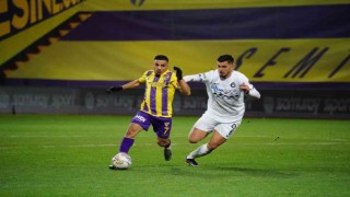 Ceyhun Gülselam: “Gelecek sezon herkes elini taşın altına koymalı”
