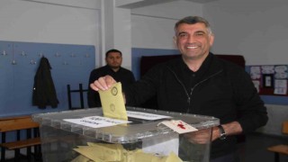 CHP Elazığ Milletvekili Erol oyunu kullandı