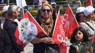 CHP ve HDP 1 Mayısı Yalovada kol kola kutladı