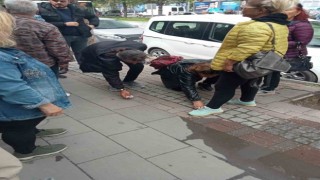 CHPliler tarafından Türk parasının parçalanıp yere atıldığı iddiası