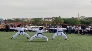 Çınarda milli sporcular gösteri düzenledi