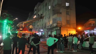 Cizrede evde çıkan yangına bahçe hortumuyla müdahale edildi