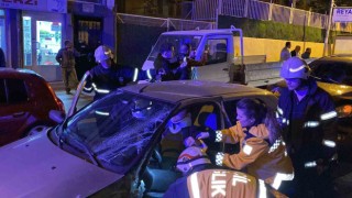 Çorluda sıkışmalı kaza: Sürücüyü itfaiye çıkardı