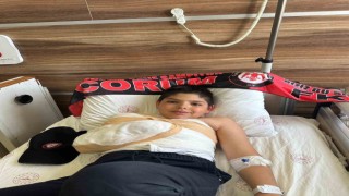 Çorum FKnın şampiyonluk maçına gitmek isteyen küçük taraftara araç çarptı
