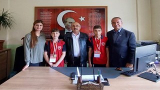Çorumlu öğrenciler kodlama yarışmasında Türkiye 2incisi oldu
