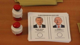 Cumhurbaşkanı 2. tur seçimi için gümrük kapılarında oy kullanma başladı