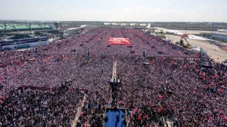 Cumhurbaşkanı Erdoğan: “Resmi rakam mitinge katılım 1 milyon 700 bin”