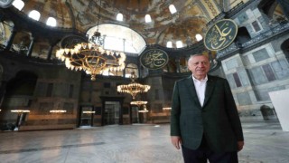 Cumhurbaşkanı Erdoğan seçim programını Ayasofyada akşam namazı ile sonlandırdı