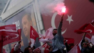 Cumhurbaşkanı Erdoğana yüksek destek veren Bursada coşkulu kutlama