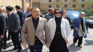 Cumhurbaşkanı Yardımcısı Oktay oyunu Ankarada kullandı