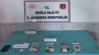 Datça merkezde Jandarmadan esrar operasyonu