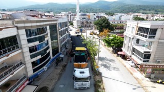 Davutlar Mahallesine 25 bin metrekare sıcak asfalt