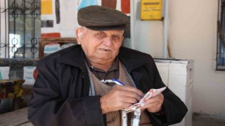 Dedeköyün 93lük delikanlısı sağlığını çalışmaya borçlu