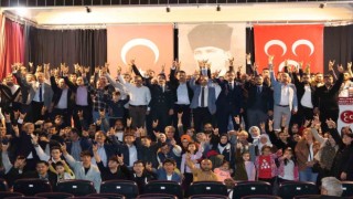 Denizlide CHP ve İYİ Partiden istifa eden 324 kişi MHPye katıldı