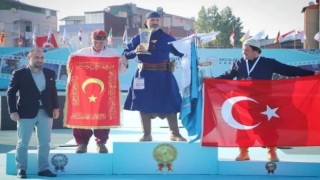 Denizlili sporcu Fetih Kupasında altın madalya kazandı