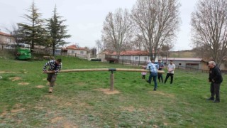 Denizliyi tanıtmak için her hafta farklı bir rotaya yürüyorlar