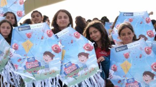 Depremzede çocukların yüzünü güldüren etkinlikler