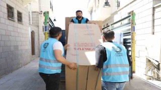 Depremzede vatandaşlara eşya desteği