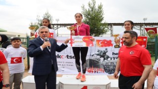 Dereceye girenler ödüllerini aldı