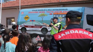 Ders zili bu sefer jandarma ekiplerinin eğitimi için çaldı