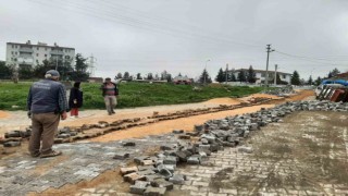 Devam eden yol tamir çalışmalarını yerinde inceledi