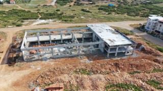 Didim Gençlik Merkezi ve havuzuna kavuşuyor