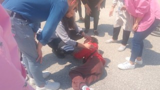 Didimde otomobil bisikletli çocuklara çarptı: 2 yaralı