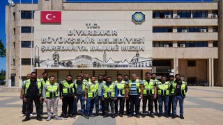 Diyarbakır Büyükşehir Beleyesinin Hatayda destek verdiği çalışmaları sürüyor