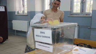 Diyarbakırda Cumhurbaşkanlığı 2. tur seçimi için oy kullanma işlemi başladı