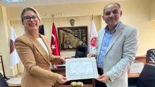 Dr. Gedik, milletvekili mazbatasını aldı