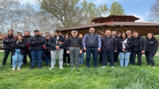 Dumlupınar Üniversitesinin şampiyon takımı Gedizde ağırlandı
