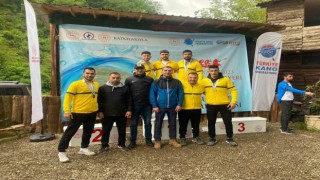 Düzce Belediyesi Spor Akademisi rafting takımı şampiyon oldu