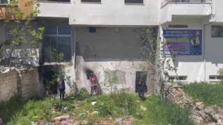 Elazığda metruk binanın bodrum katında yangın